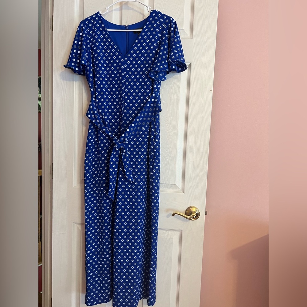 Tahari Blue with White floral prints Pantsuits - sleeves and pockets!
